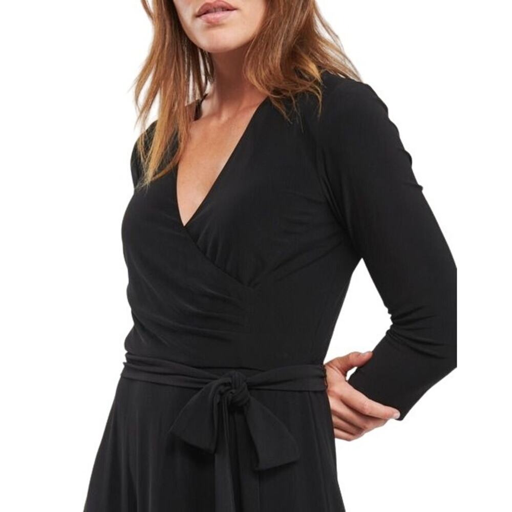 LAUREN Ralph Lauren Women's Black Belted V-Neck Fit & Flare Dress - Picture 4 of 11